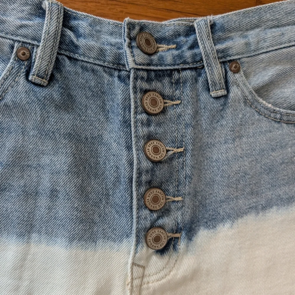 KanCan Button Fly Dye Dip Jean Cut Off Shorts